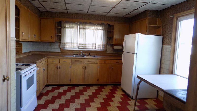 101 S 3rd St, Keewatin, MN 55753