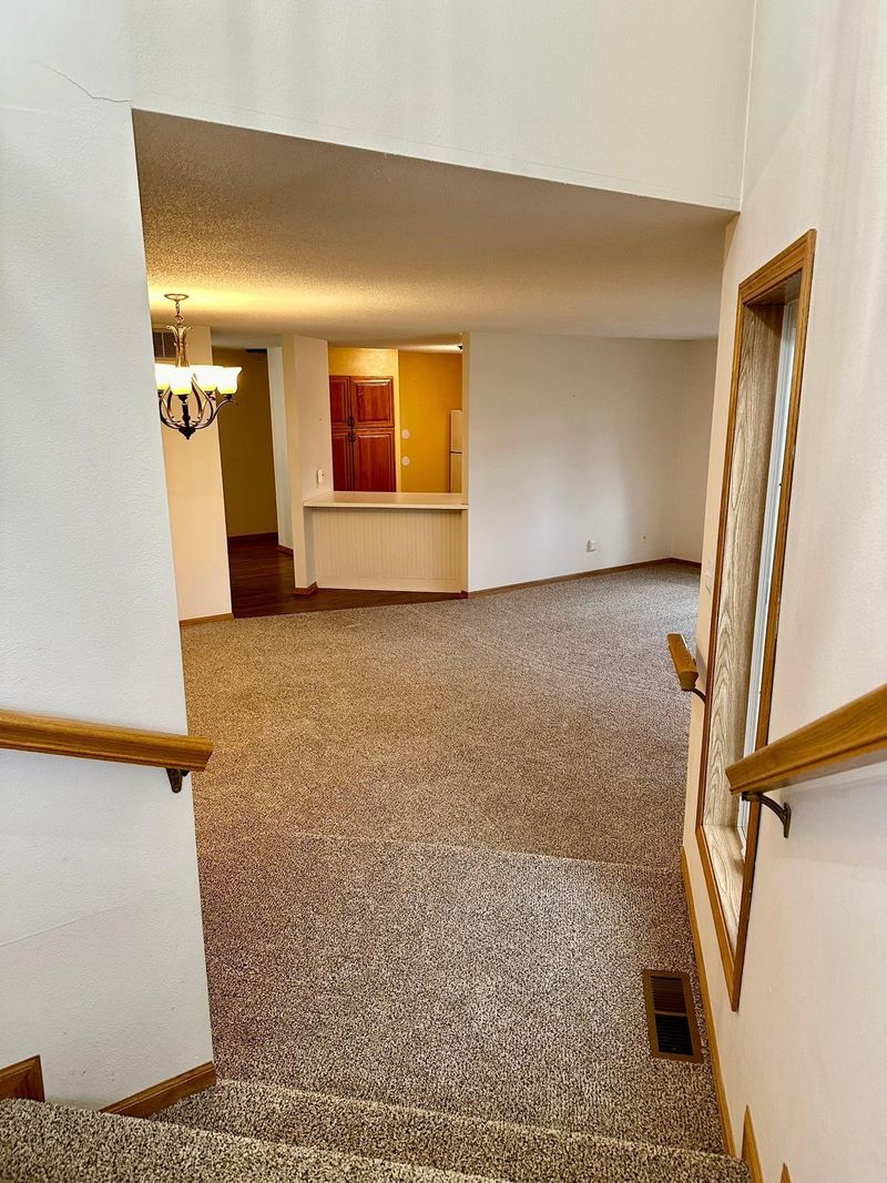 2211 10th Ave SE #1, Willmar, MN 56201