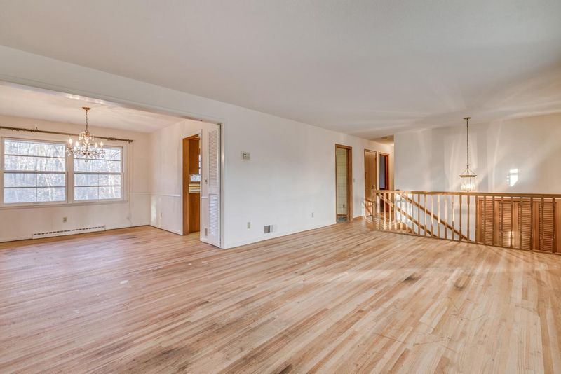 1201 Tiller Ln, Arden Hills, MN 55112