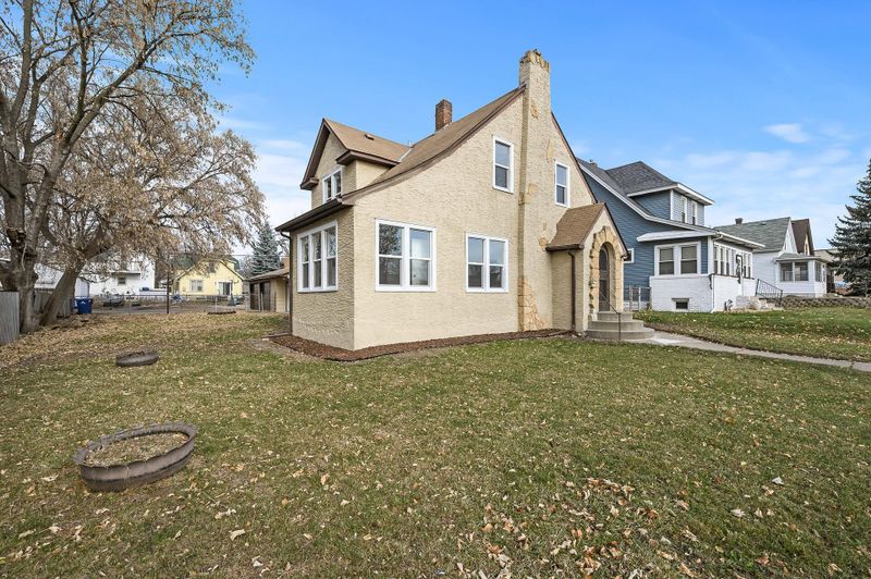 789 Maryland Ave E, Saint Paul, MN 55106