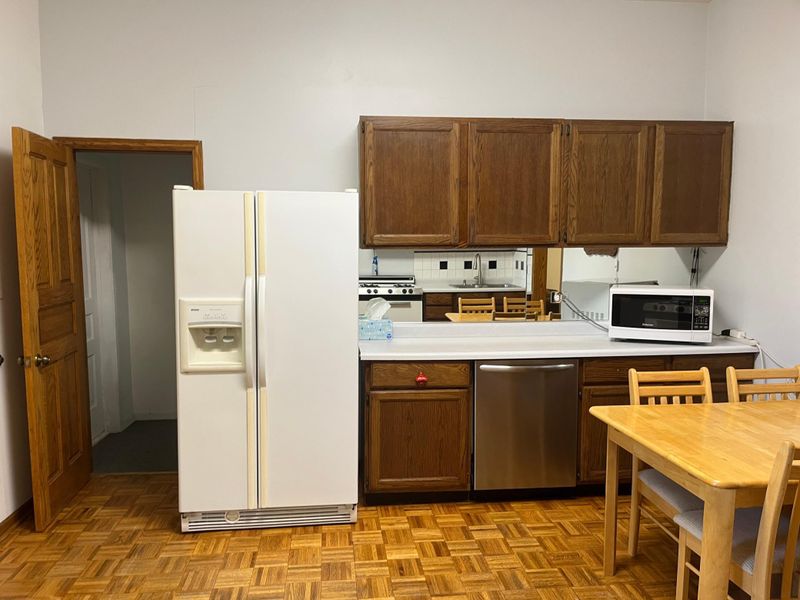 1091 Wakefield Ave, Saint Paul, MN 55106