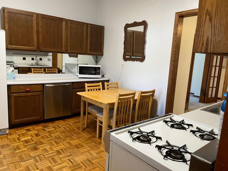1091 Wakefield Ave, Saint Paul, MN 55106