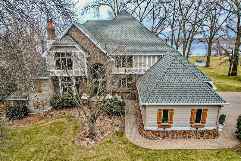 1907 S Le Homme Dieu Dr NE, Alexandria, MN 56308