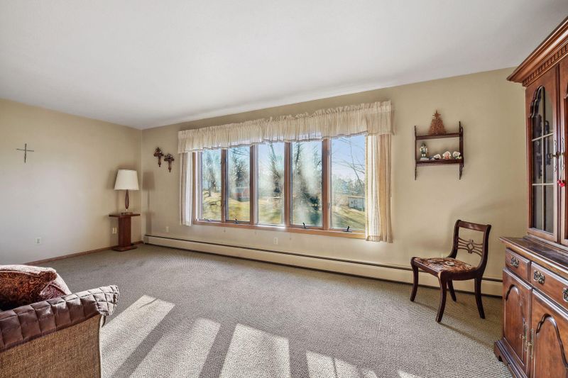 11 3rd St SE, Norwood Young America, MN 55397