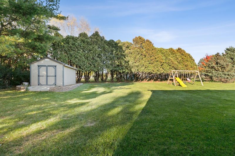 1144 Mantorville Rd, Kenyon, MN 55946