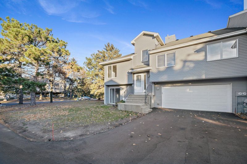 7891 72nd St S, Cottage Grove, MN 55016