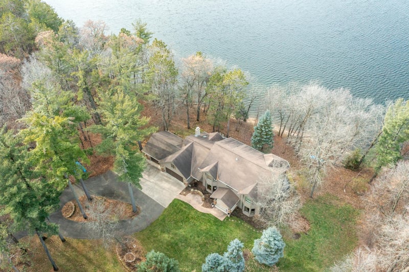 9982 Island Dr, Brainerd, MN 56401