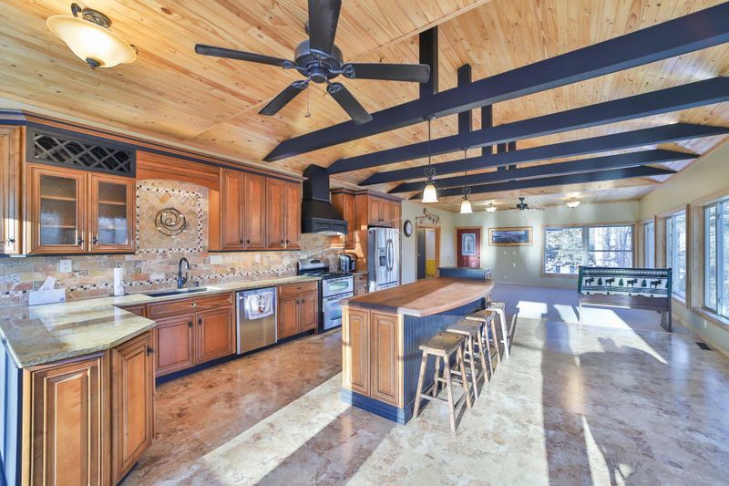 19711 Olander Rd, Crosby, MN 56441