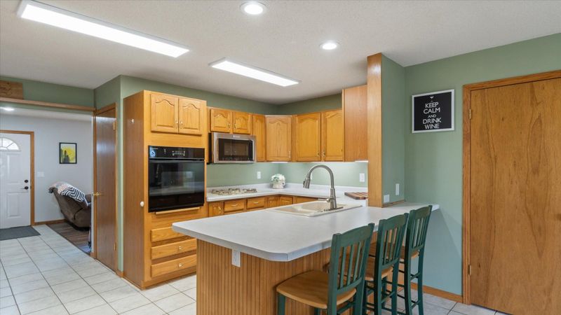 8300 Ingberg Trl S, Cottage Grove, MN 55016