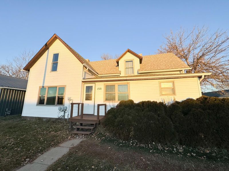 1321 1st Ave, Worthington, MN 56187