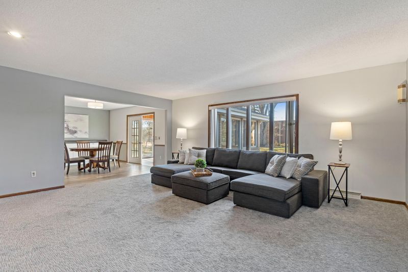 2849 Centerville Rd, Little Canada, MN 55117