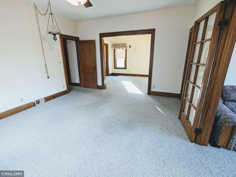 421 Main St S, Bird Island, MN 55310
