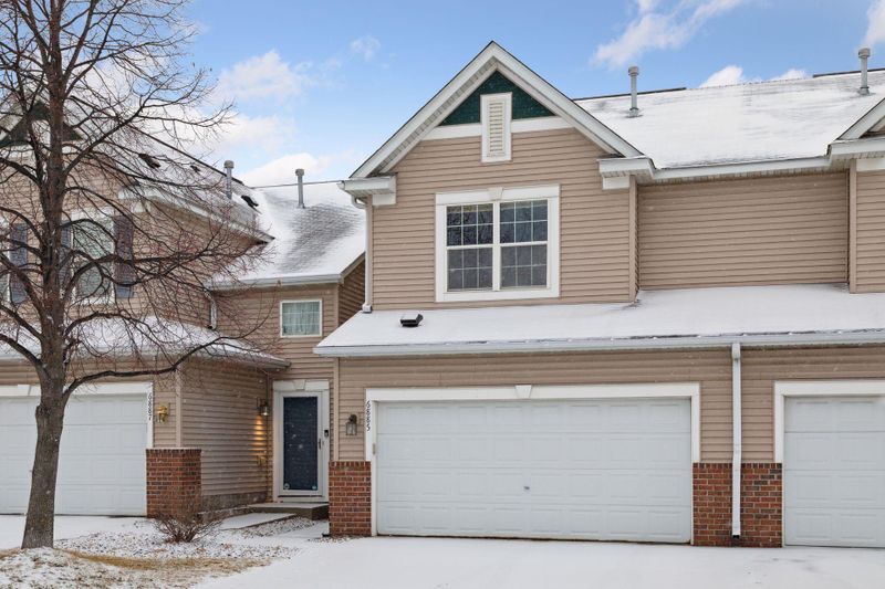 6885 Folkestone Rd #713, Apple Valley, MN 55124