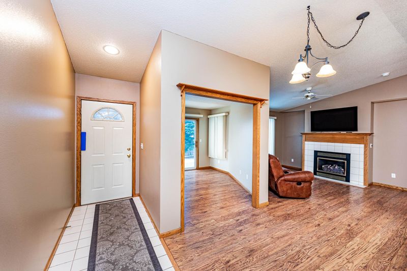 3520 7th St S, Moorhead, MN 56560