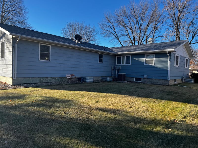 1129 4th St, Dawson, MN 56232
