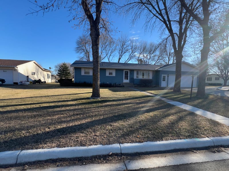 1129 4th St, Dawson, MN 56232