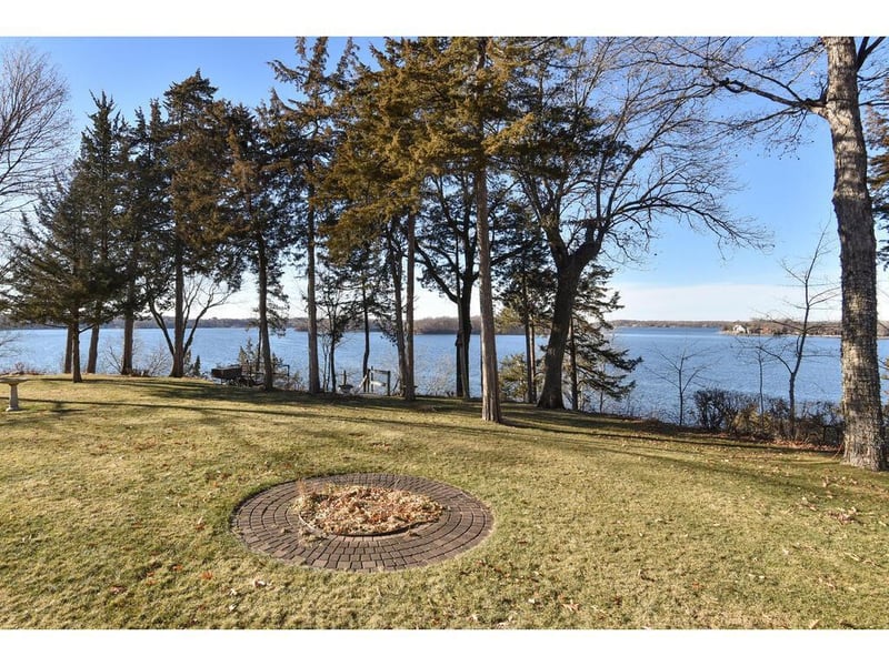 28040 Woodside Rd, Shorewood, MN 55331