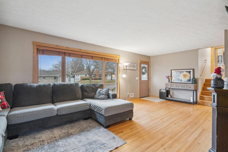 3241 Welcome Ave N, Crystal, MN 55422