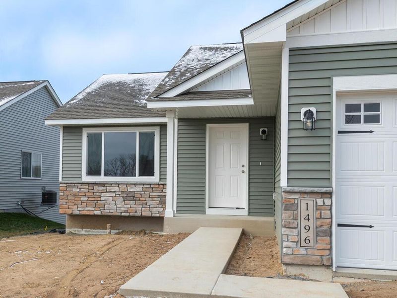 1496 Balsam Ln, Watertown, MN 55388