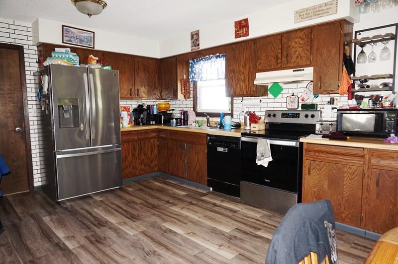 122 Princeton Dr, Elk Mound, WI 54739