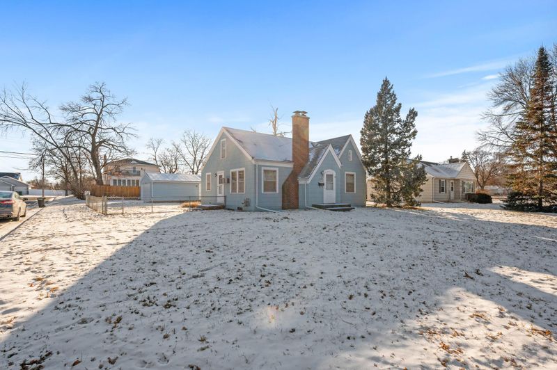 5303 Fairview Ave N, Crystal, MN 55429