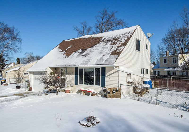 412 14th Ave SE, Rochester, MN 55904