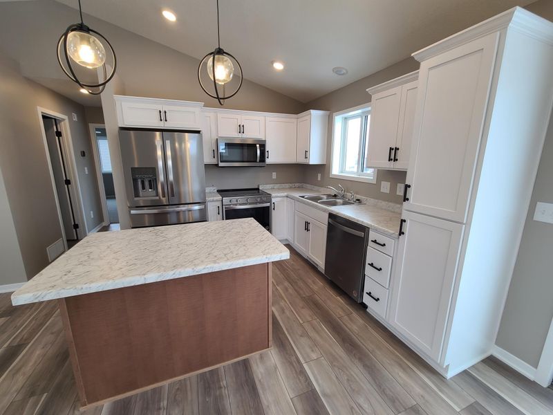 1207 6th Ave SE, Kasson, MN 55944