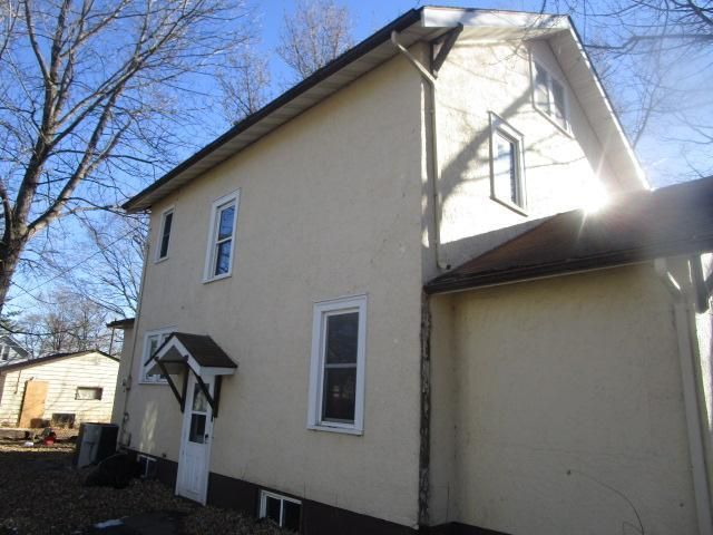 406 N Park St, Fairmont, MN 56031