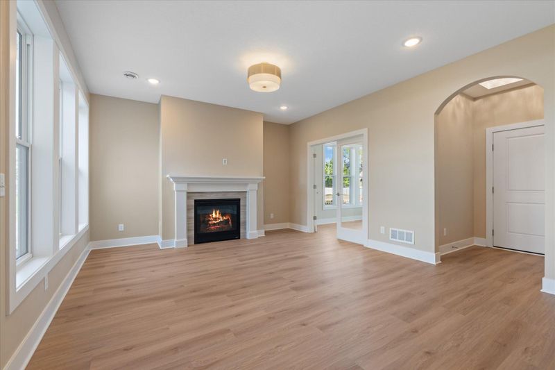 1433 Melody Ct, Hastings, MN 55033