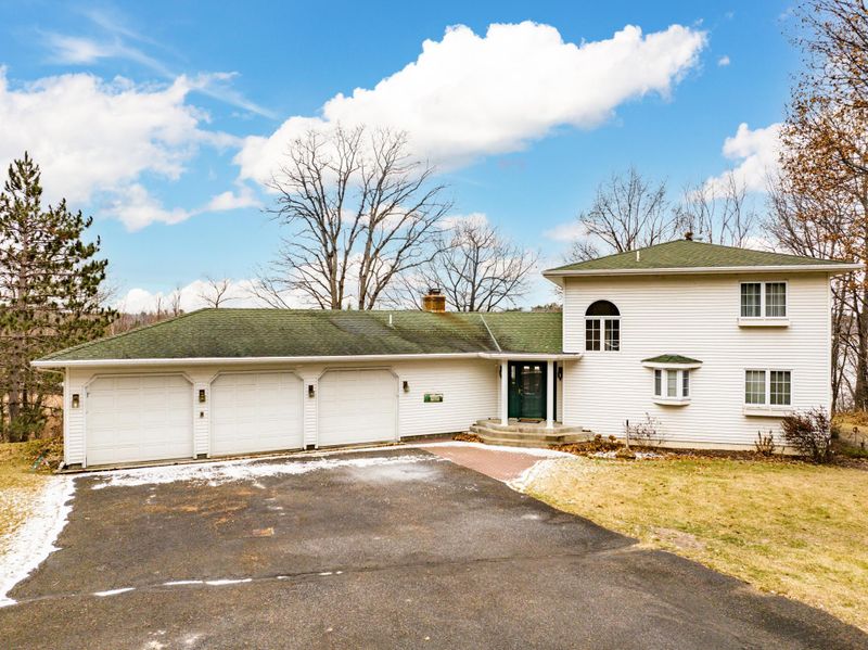 25423 Lakeview Dr, Cohasset, MN 55721