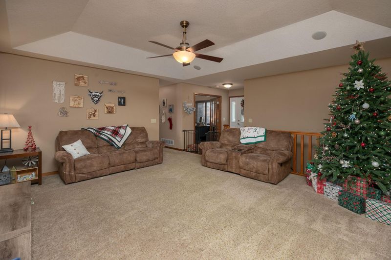 2455 Fox Hollow Ln, Owatonna, MN 55060