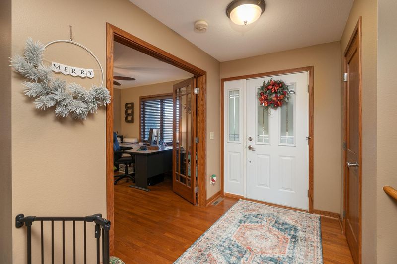 2455 Fox Hollow Ln, Owatonna, MN 55060