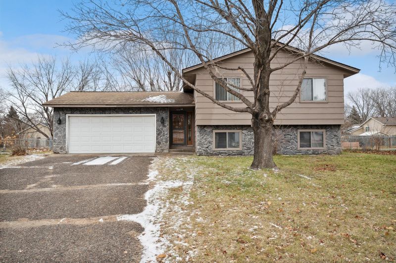 6548 Edgewood Ave N, Brooklyn Park, MN 55428