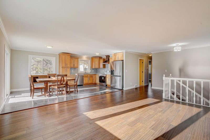 6890 Flemming Cir, Prior Lake, MN 55372