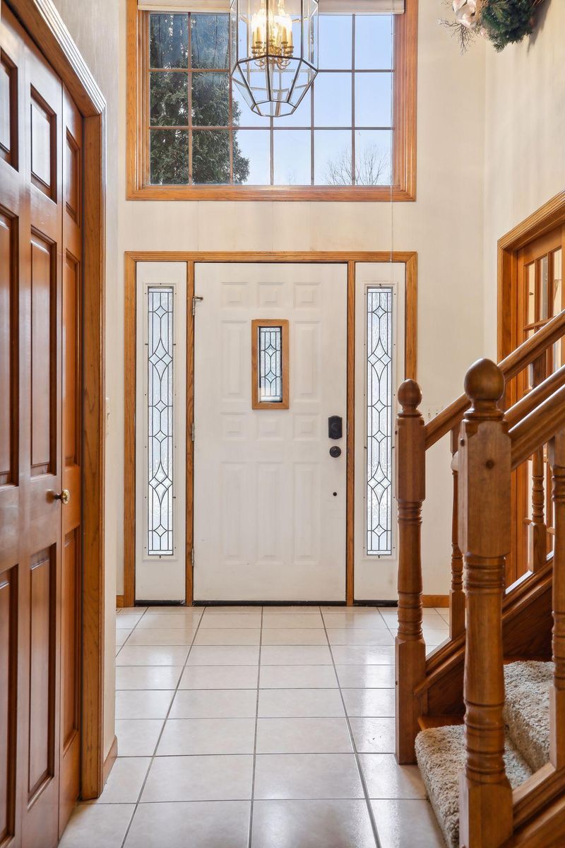 2982 Walter St, Maplewood, MN 55109