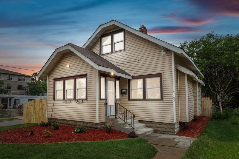 4703 N 6th St, Minneapolis, MN 55430