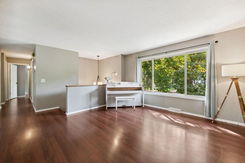 1460 Danforth St, Saint Paul, MN 55117