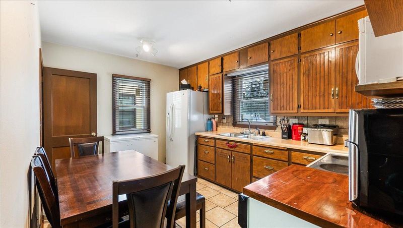 1040 Washington Memorial Dr, Saint Cloud, MN 56301