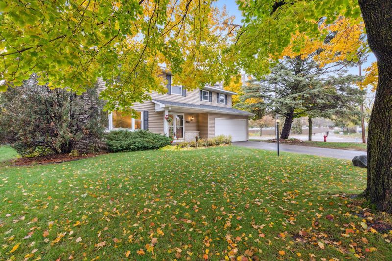 195 Valleyside Dr, Saint Paul, MN 55119