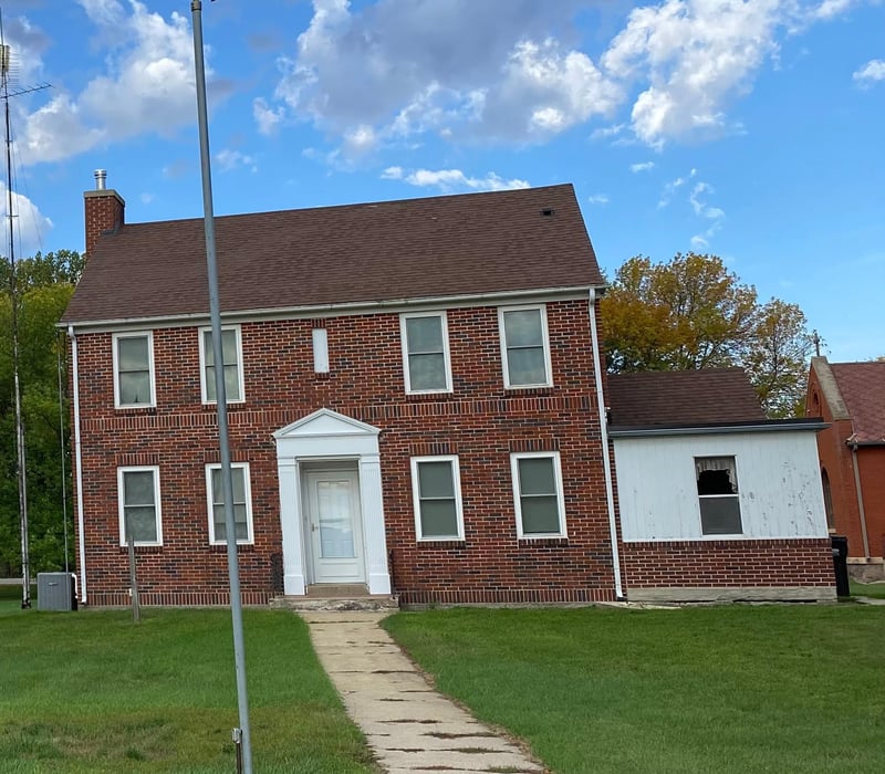 501 3rd St S, De Graff, MN 56271