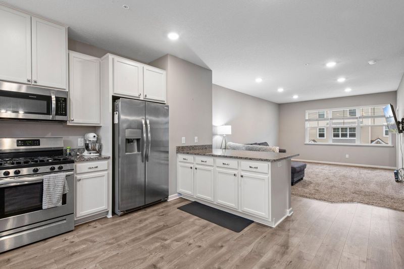 9657 Olive Ln N, Maple Grove, MN 55311