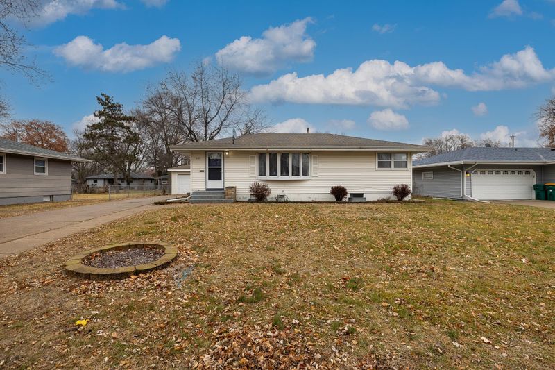 6418 Major Ave N, Brooklyn Center, MN 55429