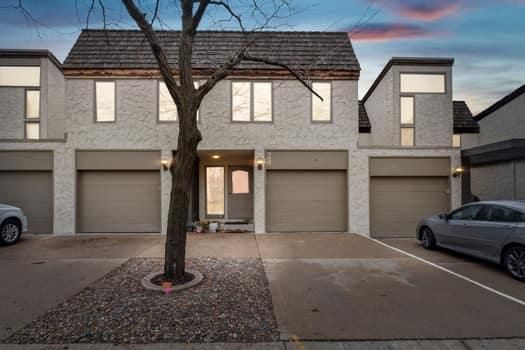 3637 Towndale Dr, Bloomington, MN 55431