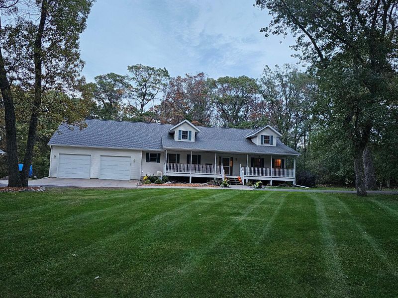 13288 Hillview Ln, Little Falls, MN 56345