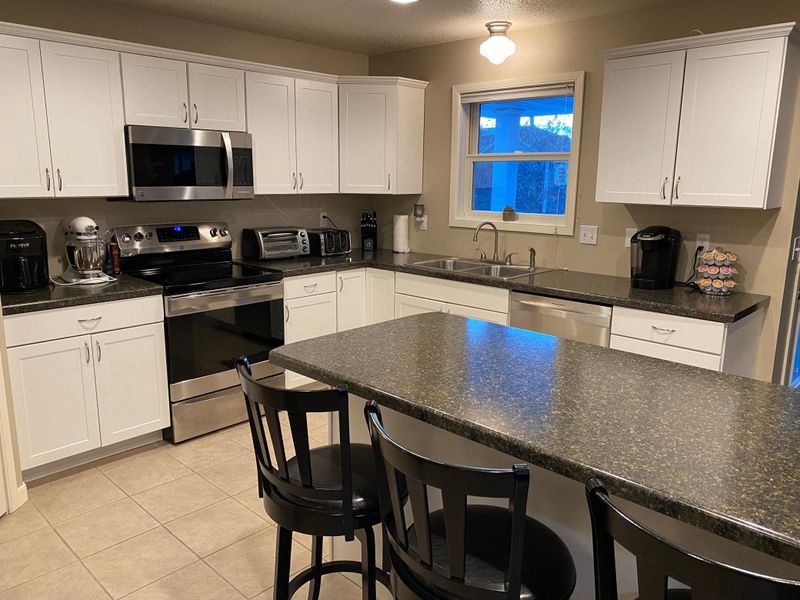 905 2nd Ave SW, Roseau, MN 56751
