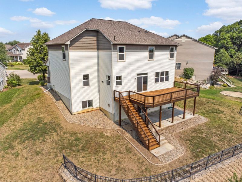 1803 Red Oak Rg, Carver, MN 55315