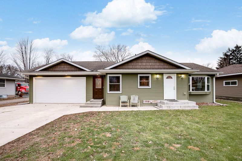 1518 Ashland St, Hastings, MN 55033