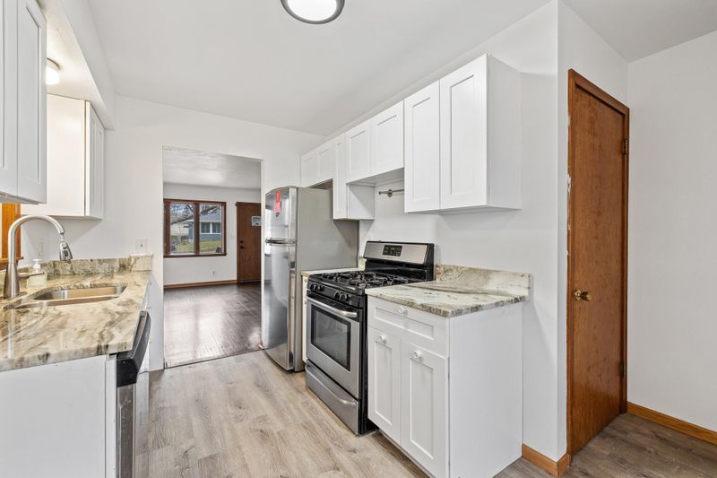 1610 Wilson Ave, Saint Paul, MN 55106