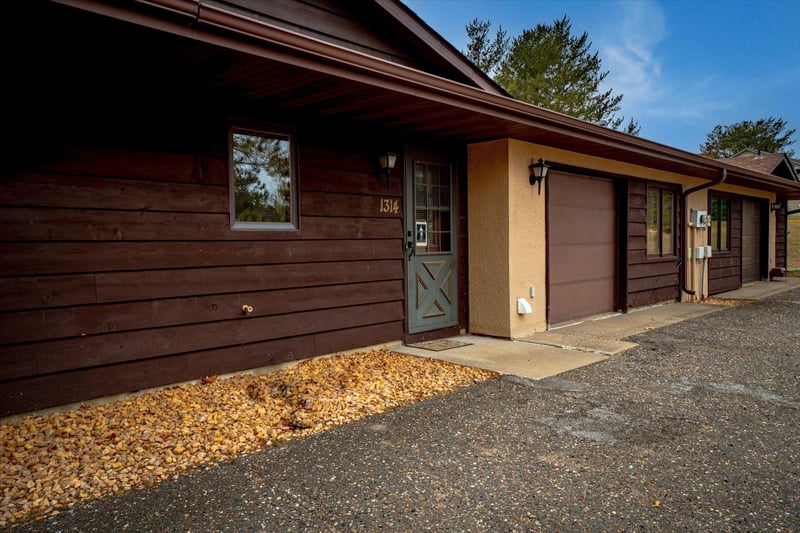 1314 226th Ave NE #3, East Bethel, MN 55005