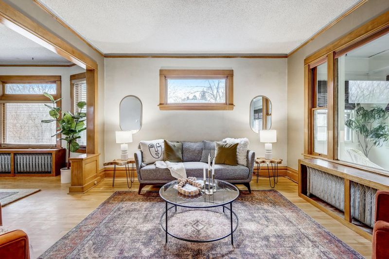 37 Winter St, Saint Paul, MN 55103